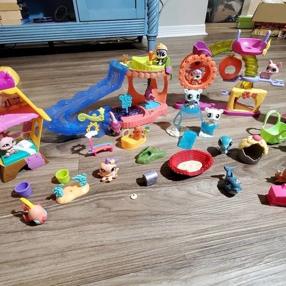 Hasbro Littlest Pet Shop LPS Playset Lot Ferris Wheel Water Slide‎ Figures 20+pc
